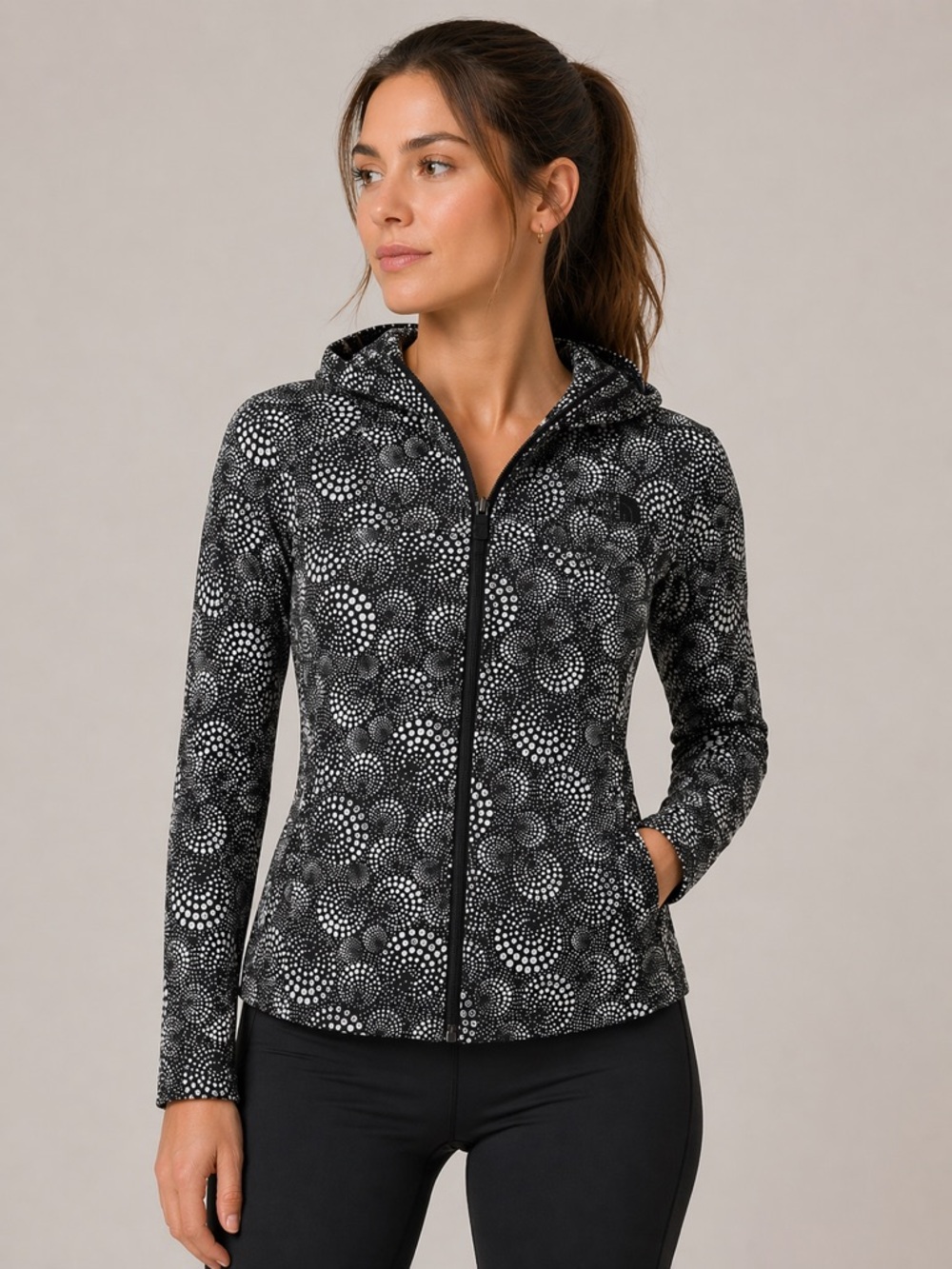 The North Face - TKA Stretch - Lightweight Jacket - Black & White - Size Small 🖤